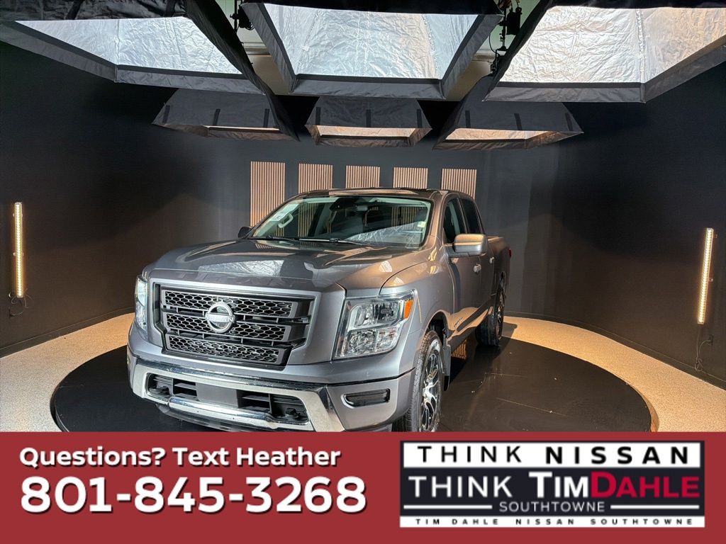 2024 Nissan Titan SV