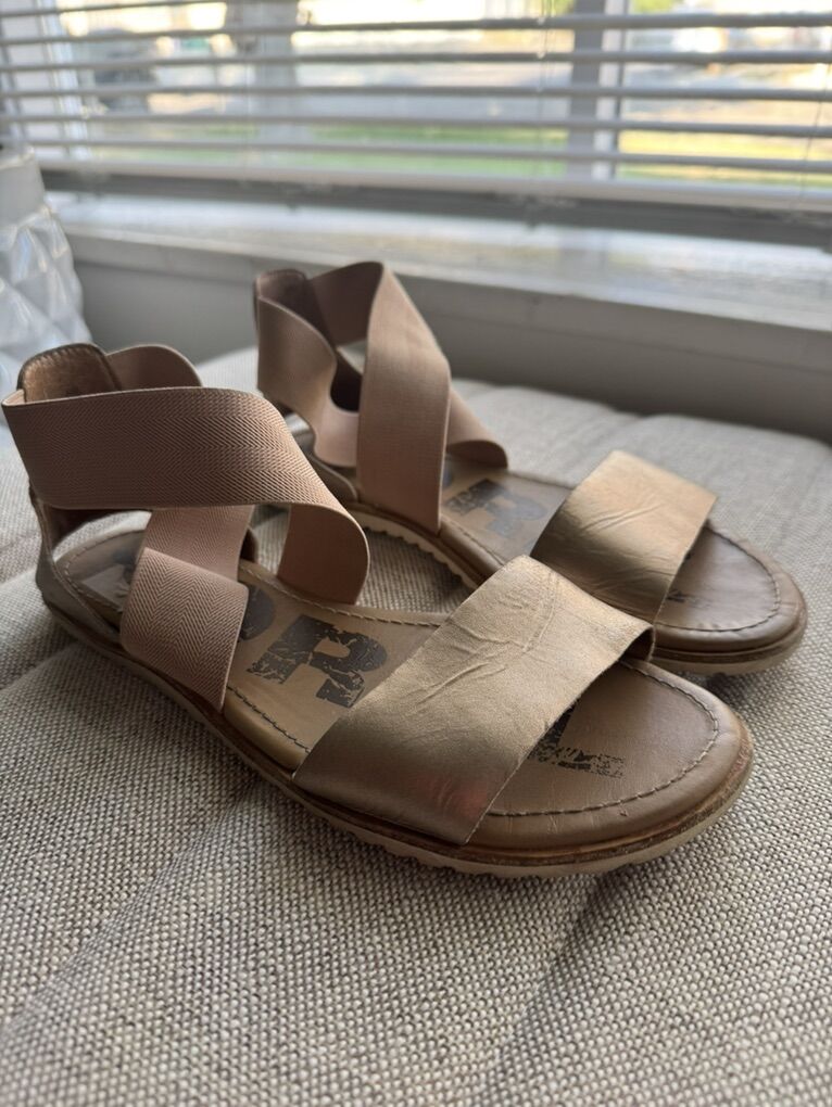Sorel Ella Sandals Women's Sz 7 Tan / Gold