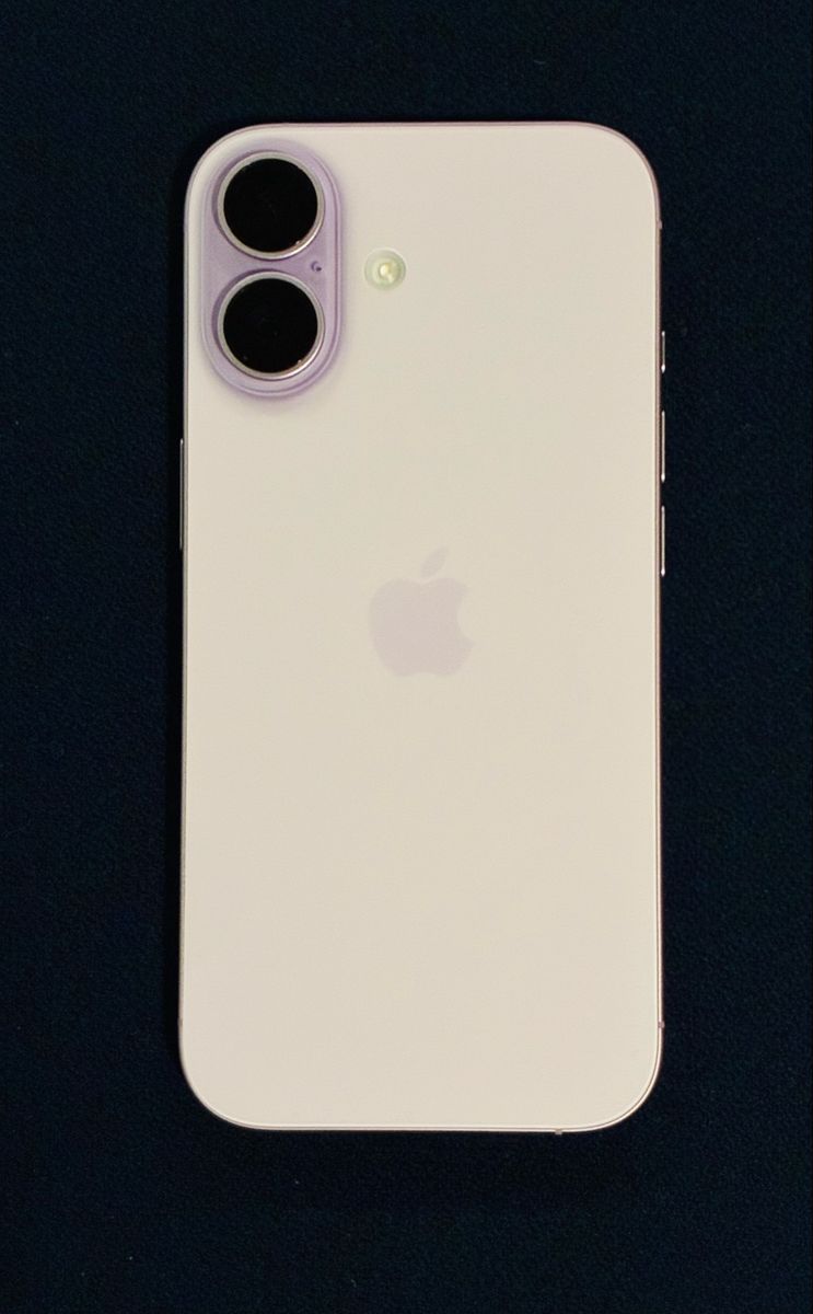 New iPhone 17 Unlocked 1 year Warranty.