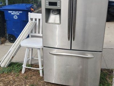 GE Profile French Door Refrigerator Stainless Steel with Ice Maker