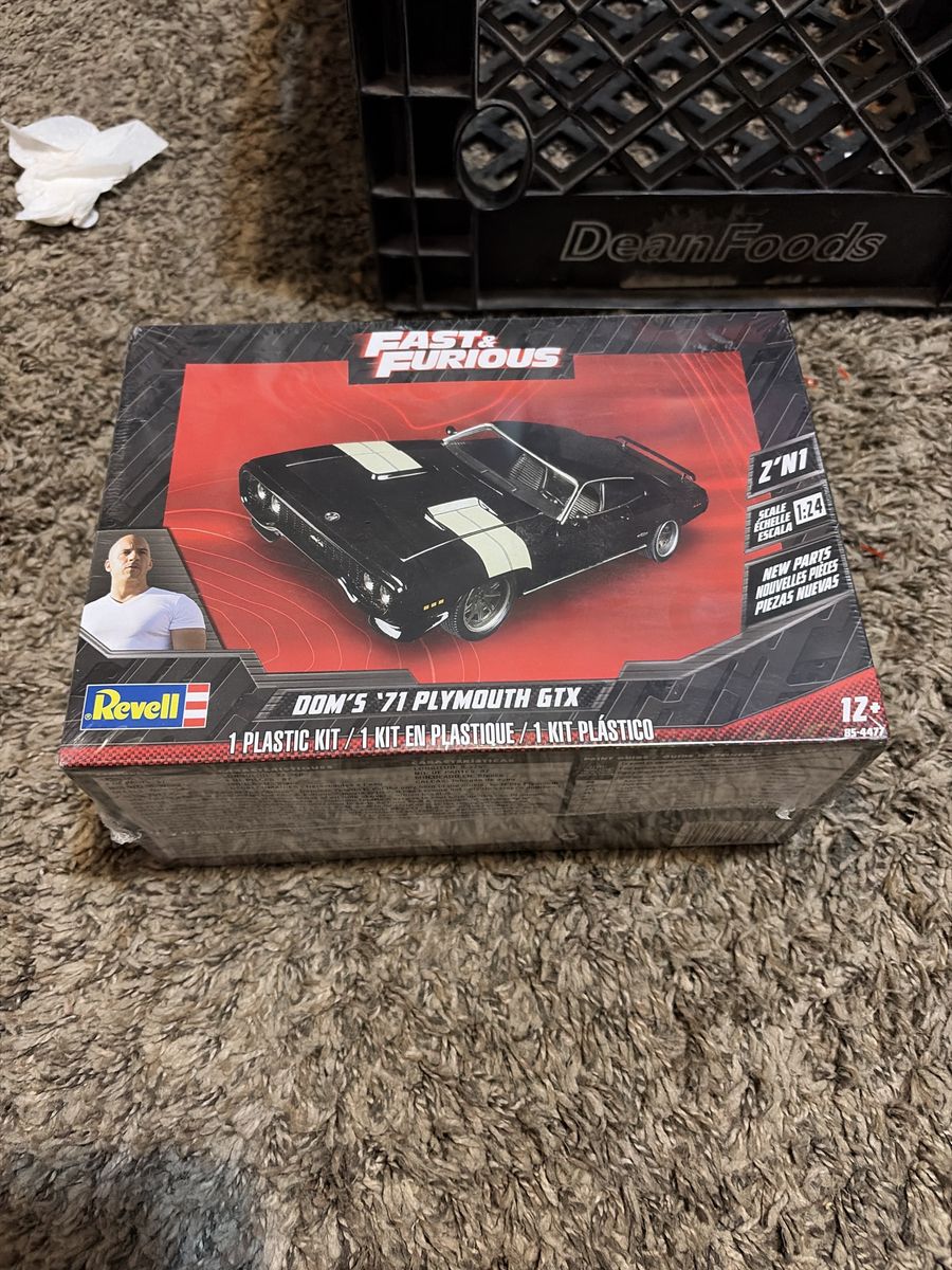 Revell Fast & Furious Dom's '71 Plymouth GTX 1:24 Scale Model Kit