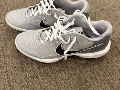 Nike Alpha Huarache Elite 4 Low Metal cleats