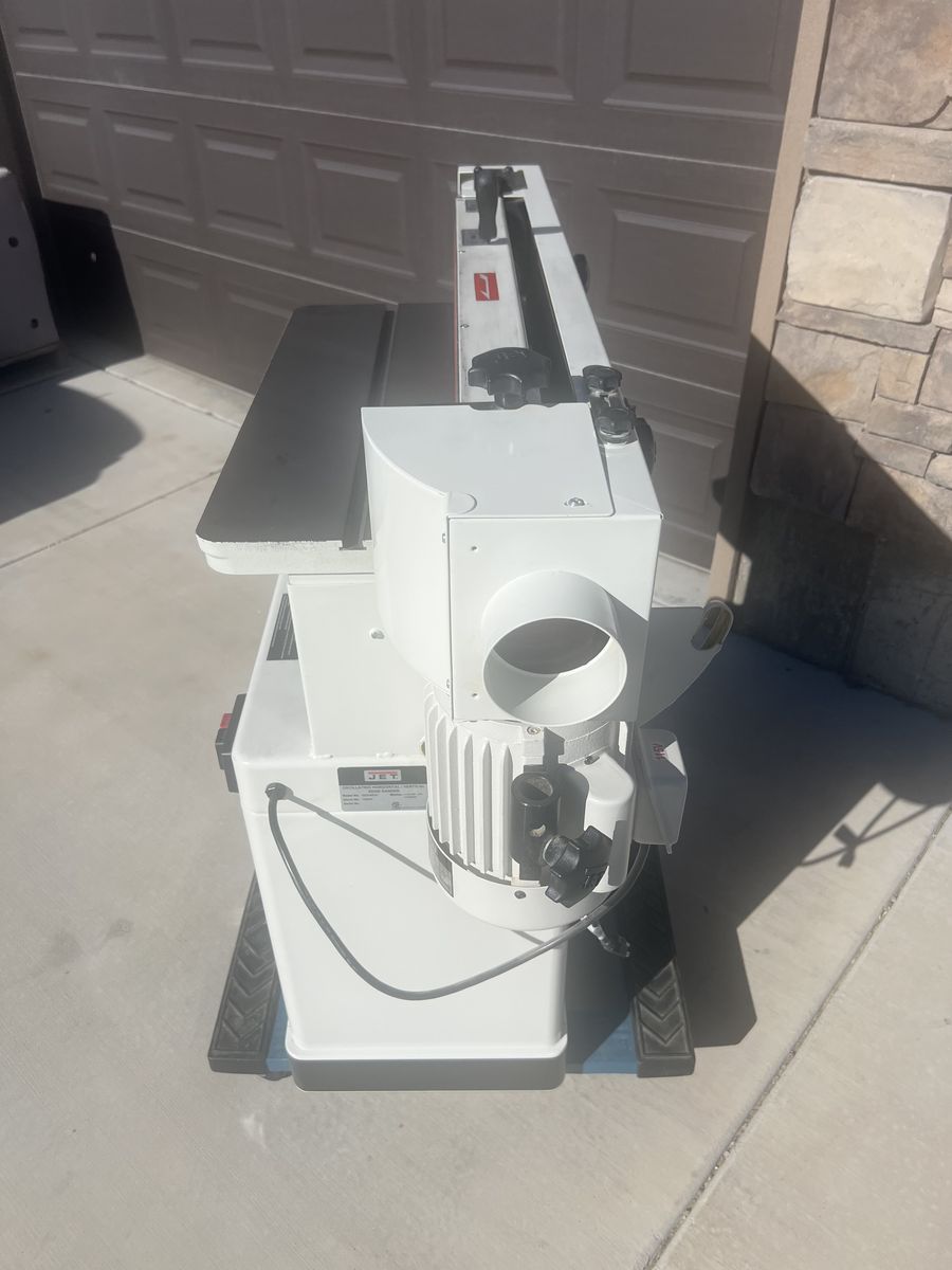 Main image 4