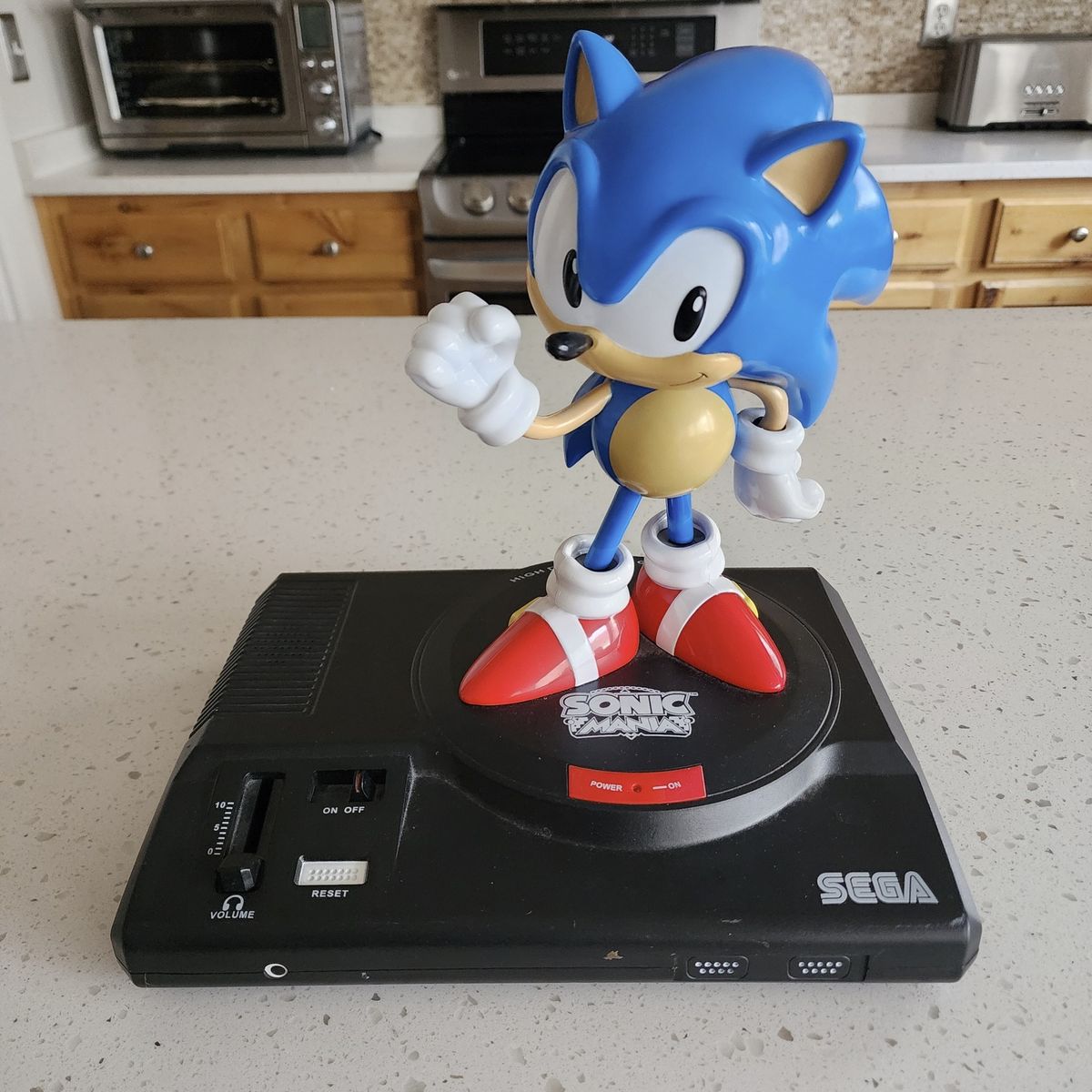 VINTAGE SEGA SONIC THE HEDGEHOG MANIA COLLECTOR'S 12" STATUE w/ STARTUP AUDIO WORKS GREAT!