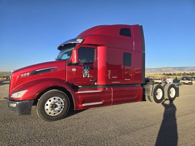 2022. 579. Peterbilt.