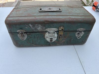 Vintage Union Steel Chest Metal Toolbox /Tackle box Green Industrial Storage Box