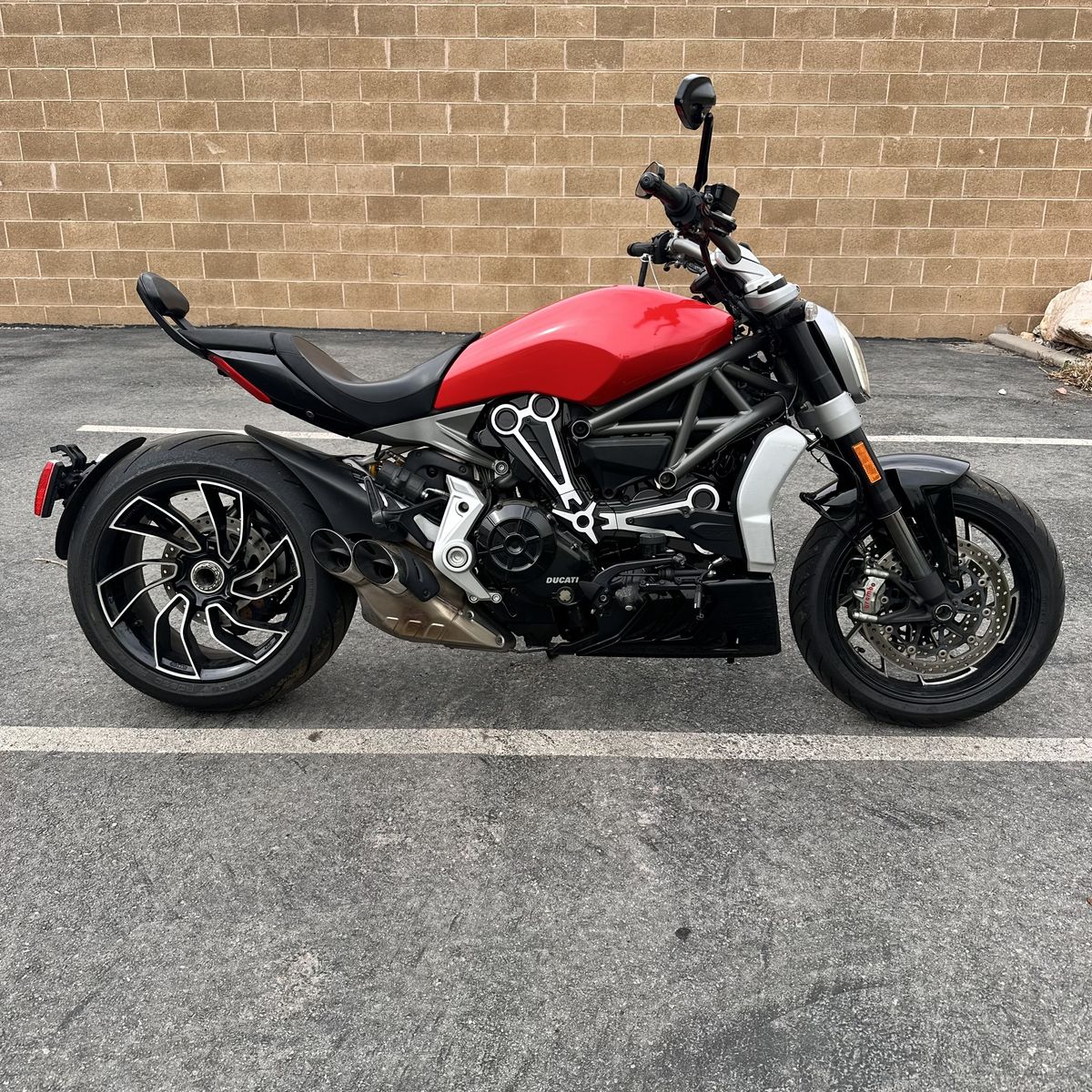2020 Ducati X Diavel S - Sport Cruiser
