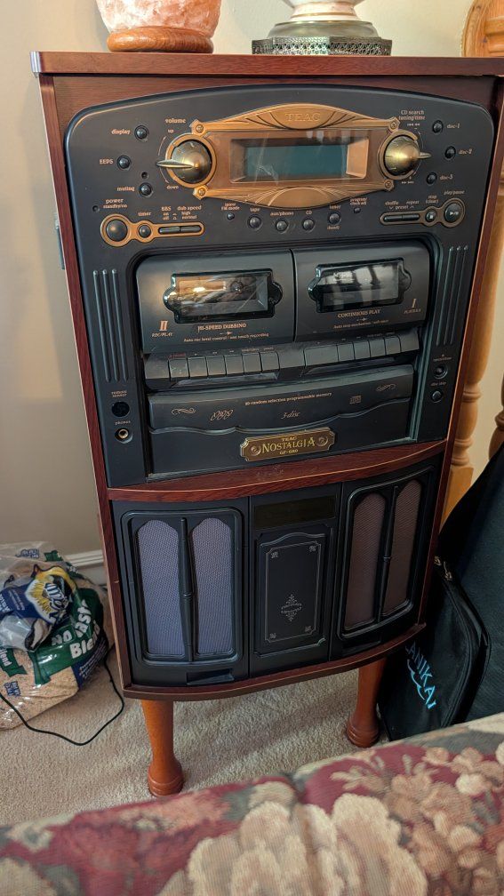 2005 Nostalgia Stereophonic Record Player