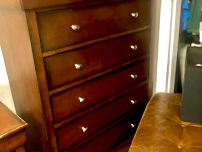 Chest of Drawers