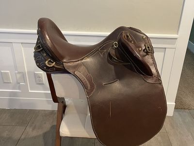 Brown Leather Stock Saddle with Brass Hardware