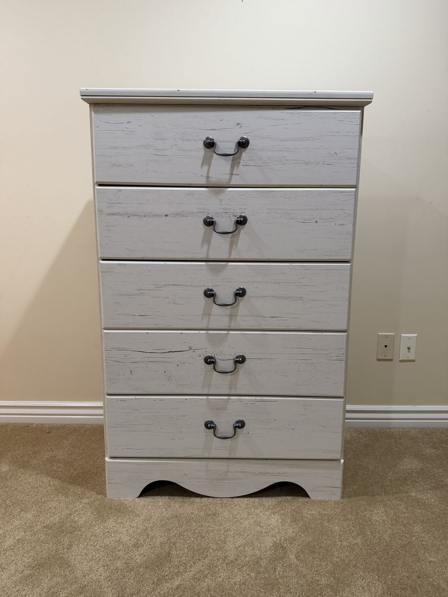 White distressed 5-drawer dresser, 48" tall x 31" wide