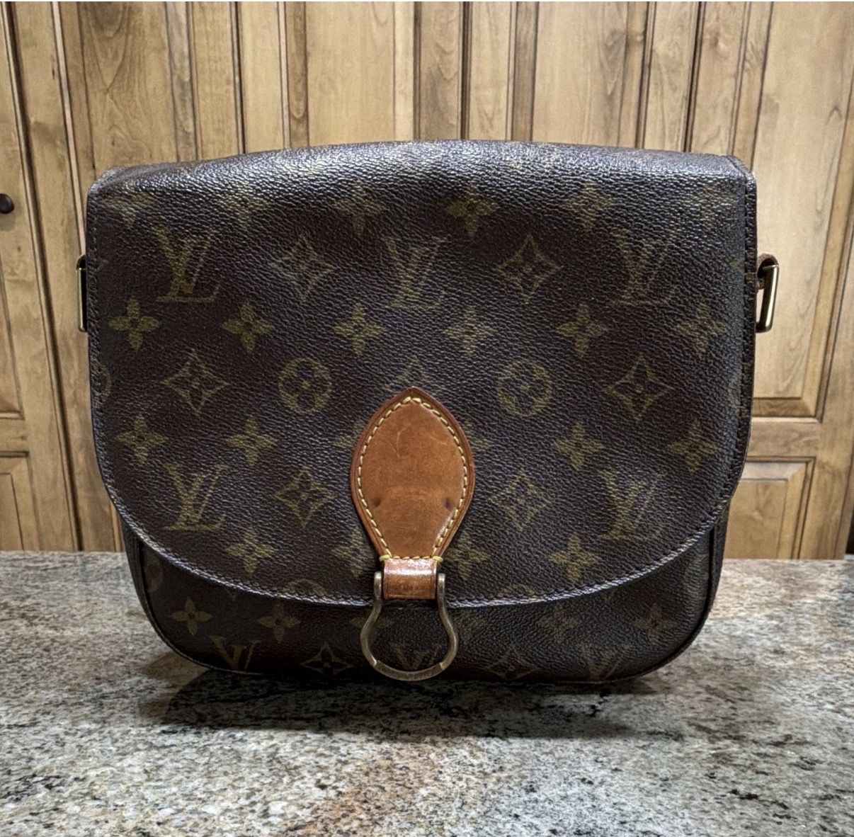 VINTAGE Authentic Louis Vuitton Messenger Bag