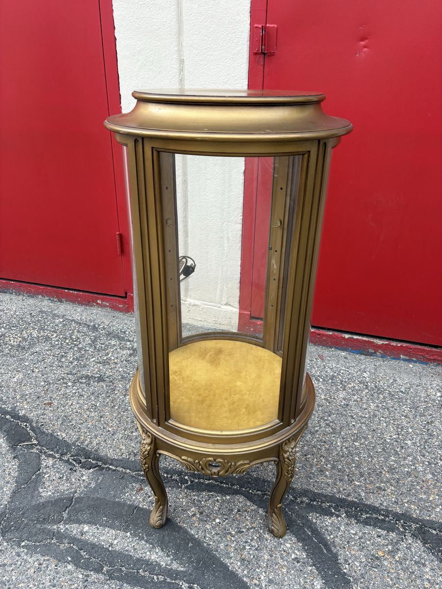Curved Glass Display Cabinet – Gold