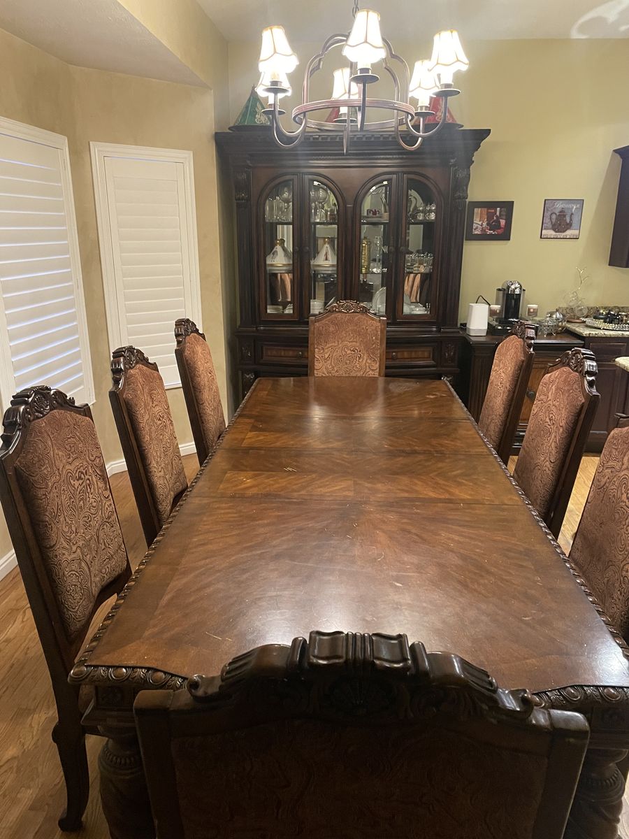 Dining Table With 8 Chairs