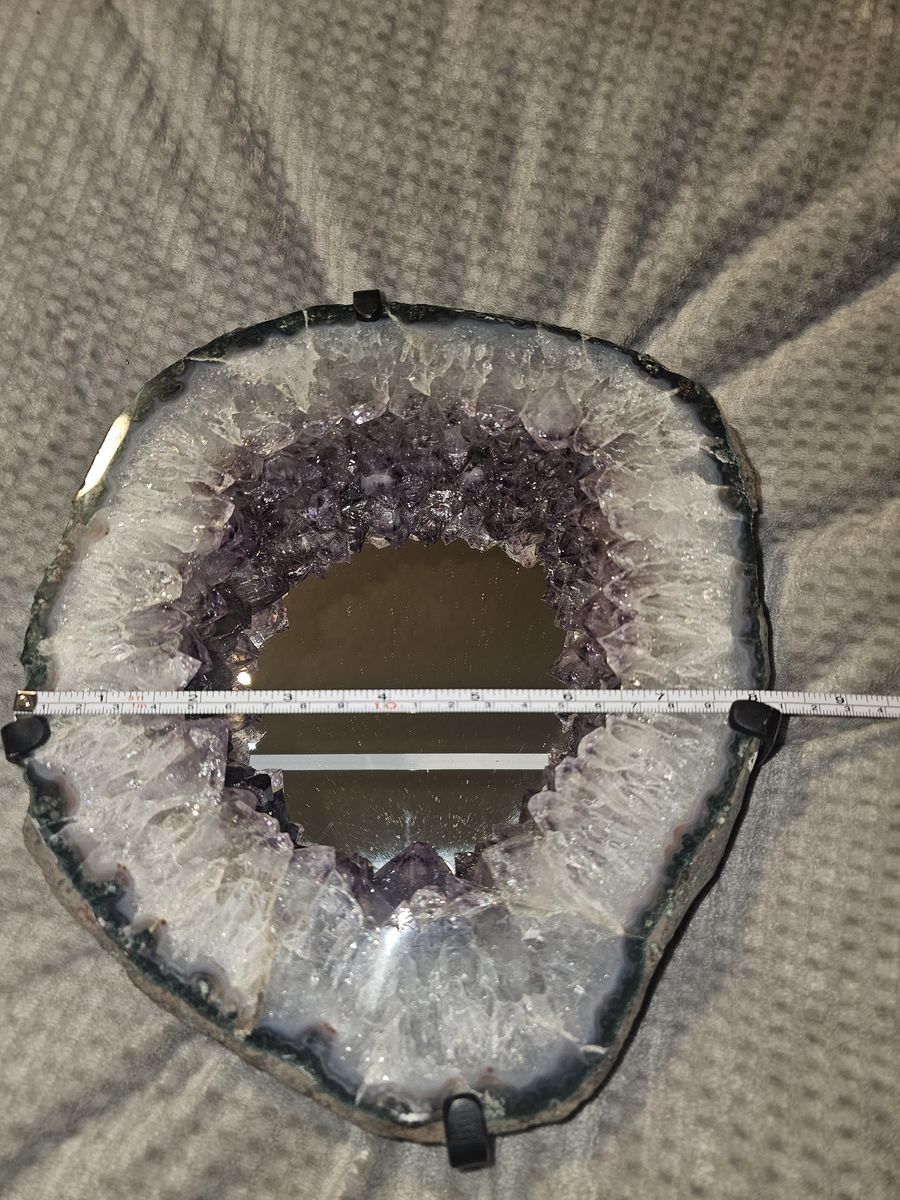 Main image 4