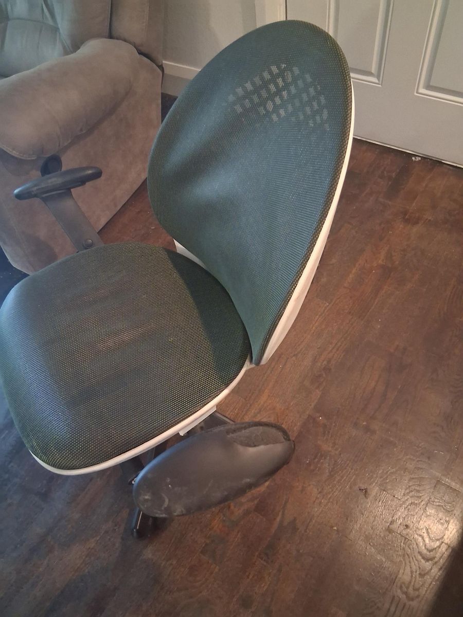 Main image 2