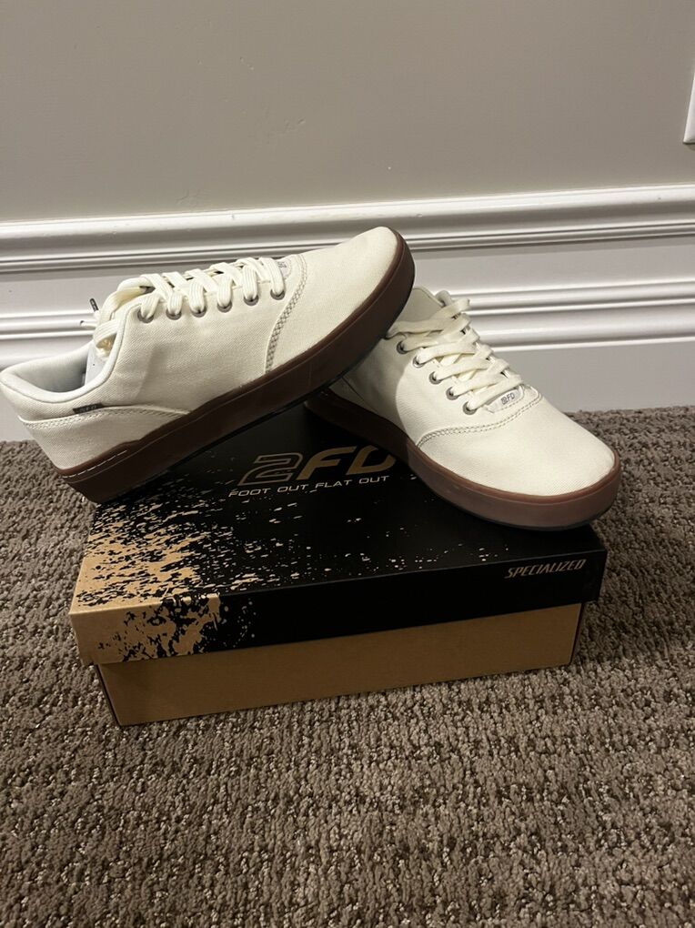 Specilized 2F0 Shoes Size 43