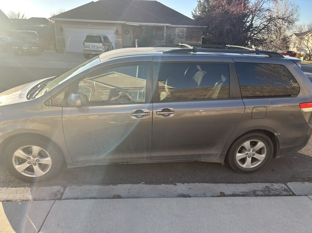 2011 Toyota Sienna, 250,000 Miles