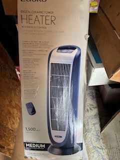 Ceramic tower space heater