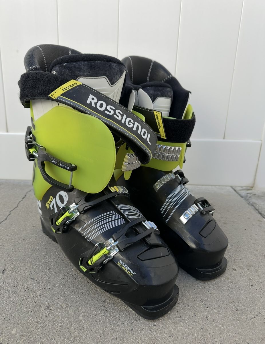 Nice Rossignol Ski Boots