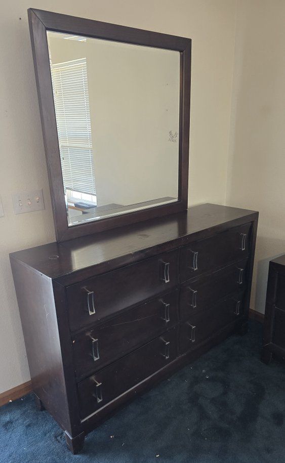 Main image 2