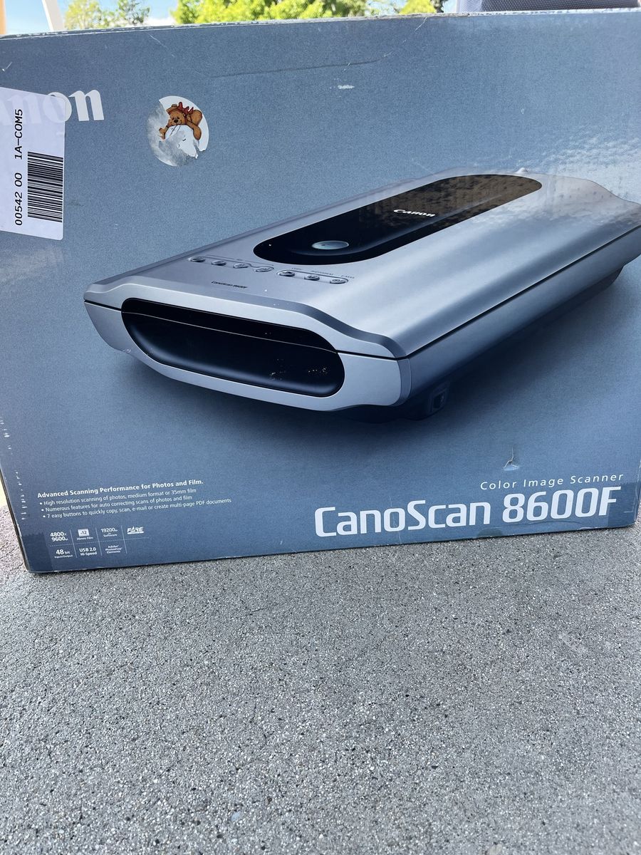CanoScan 8600F