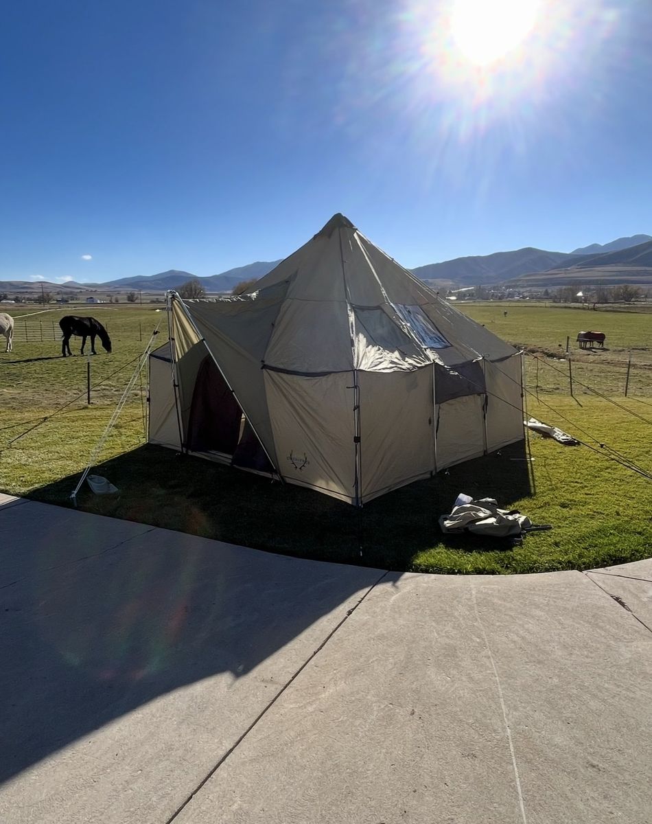 Cabelas Alaskan 12x12 tent