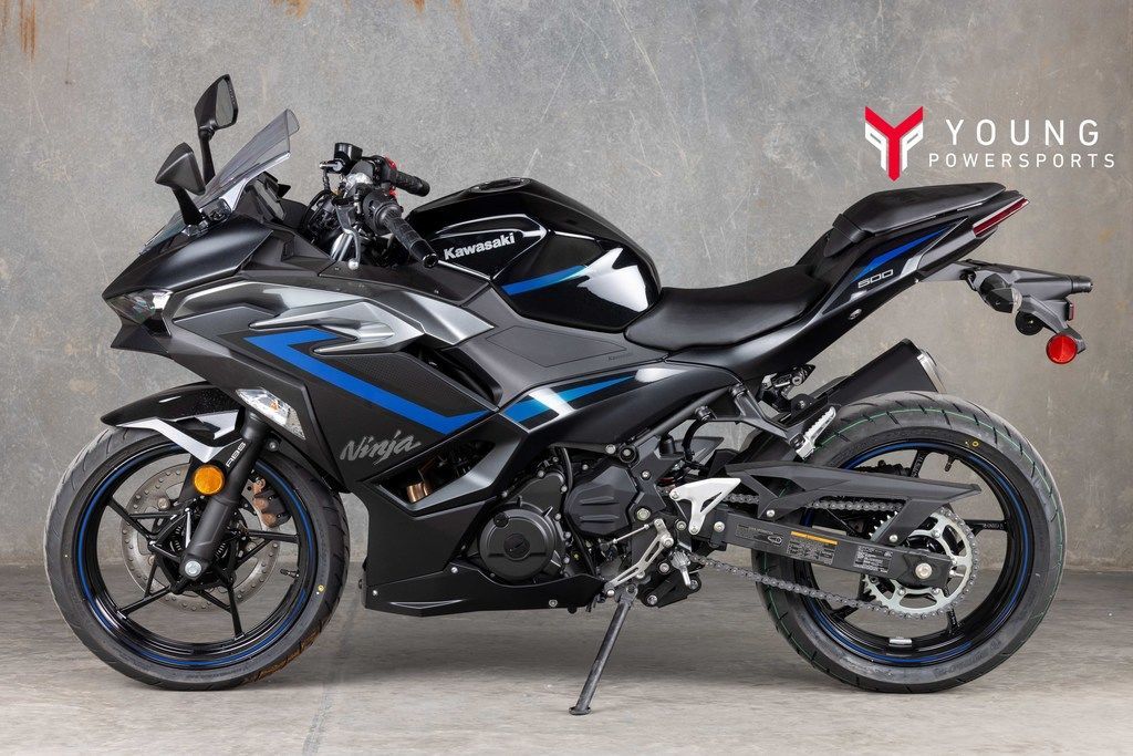 2025 Kawasaki Ninja® 500 ABS
