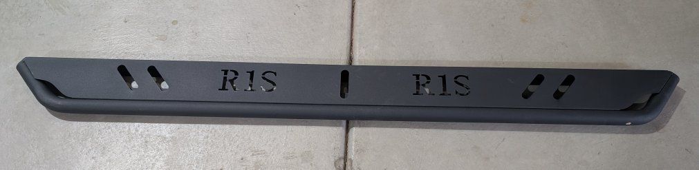 21-24 Rivian R1S running boards