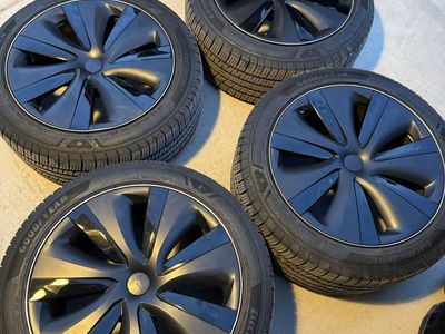 Tesla Model S 19” Tempest Wheels & Goodyear ElectricDrive Tires (Set of 4) w/ Covers
