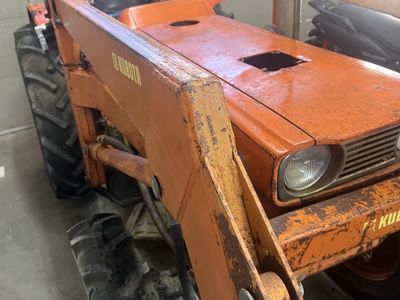 Kubota 4x4 with loader