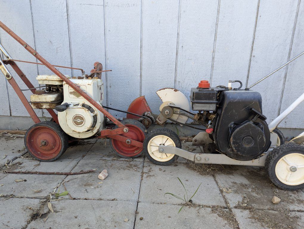 old edgers Briggs and Stratton / Tecumseh