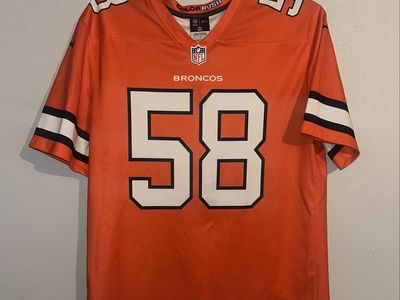 Nike NFL Denver Broncos Von Miller #58 Color Rush Dri-Fit Jersey Size L
