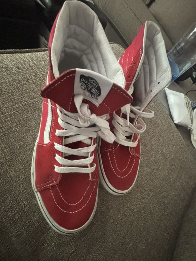 Mens Size 8.5 Red High Top Vans Skate Shoes