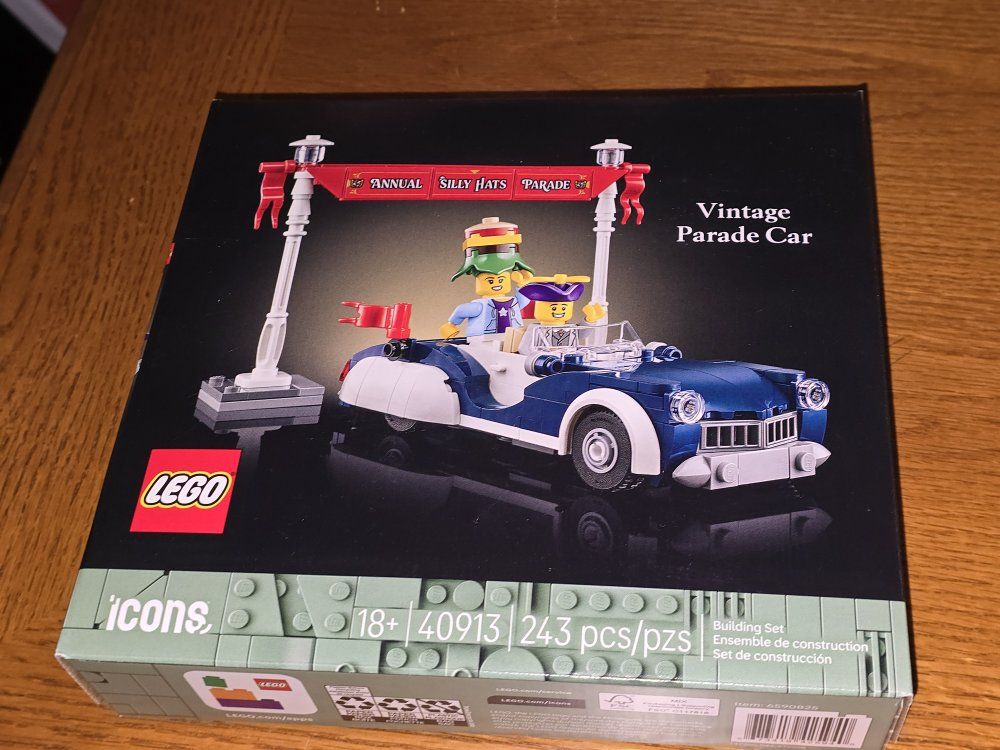 LEGO Icons Vintage Parade Car 40913 Building Set - 243 Pieces, Ages 18+