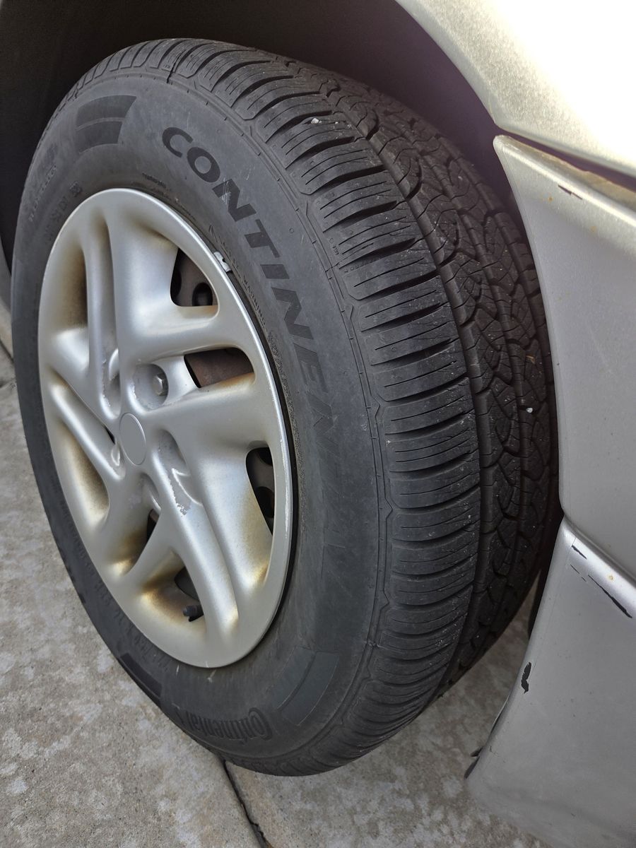 4 tires. Size 225/60R16