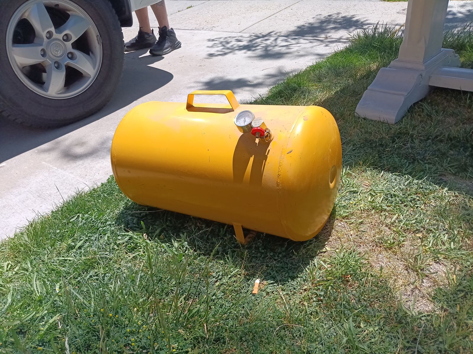 11 gallon portable air tank