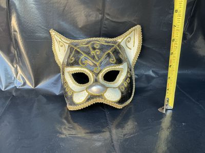 Black & White Glitter Cat Masquerade Mask with Gold Trim - One Size, Festive Costume Accessory