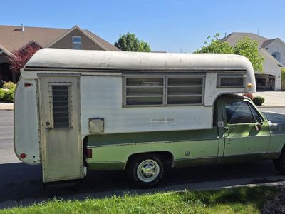 Vintage Truck Camper Shell - Classic Slide-in Unit for Full-Size Pickup Trucks