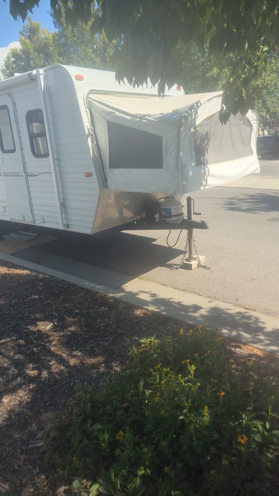 Sportsmen Bumper Pull Travel Trailer Hybrid 2011