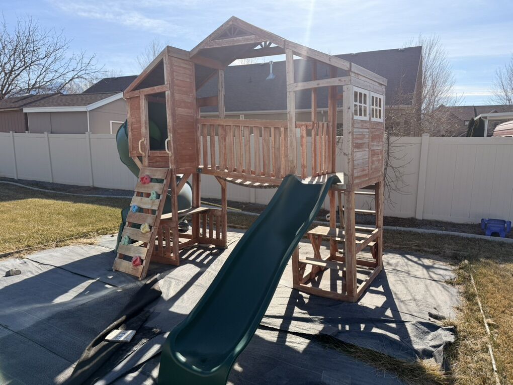 Outdoor playset