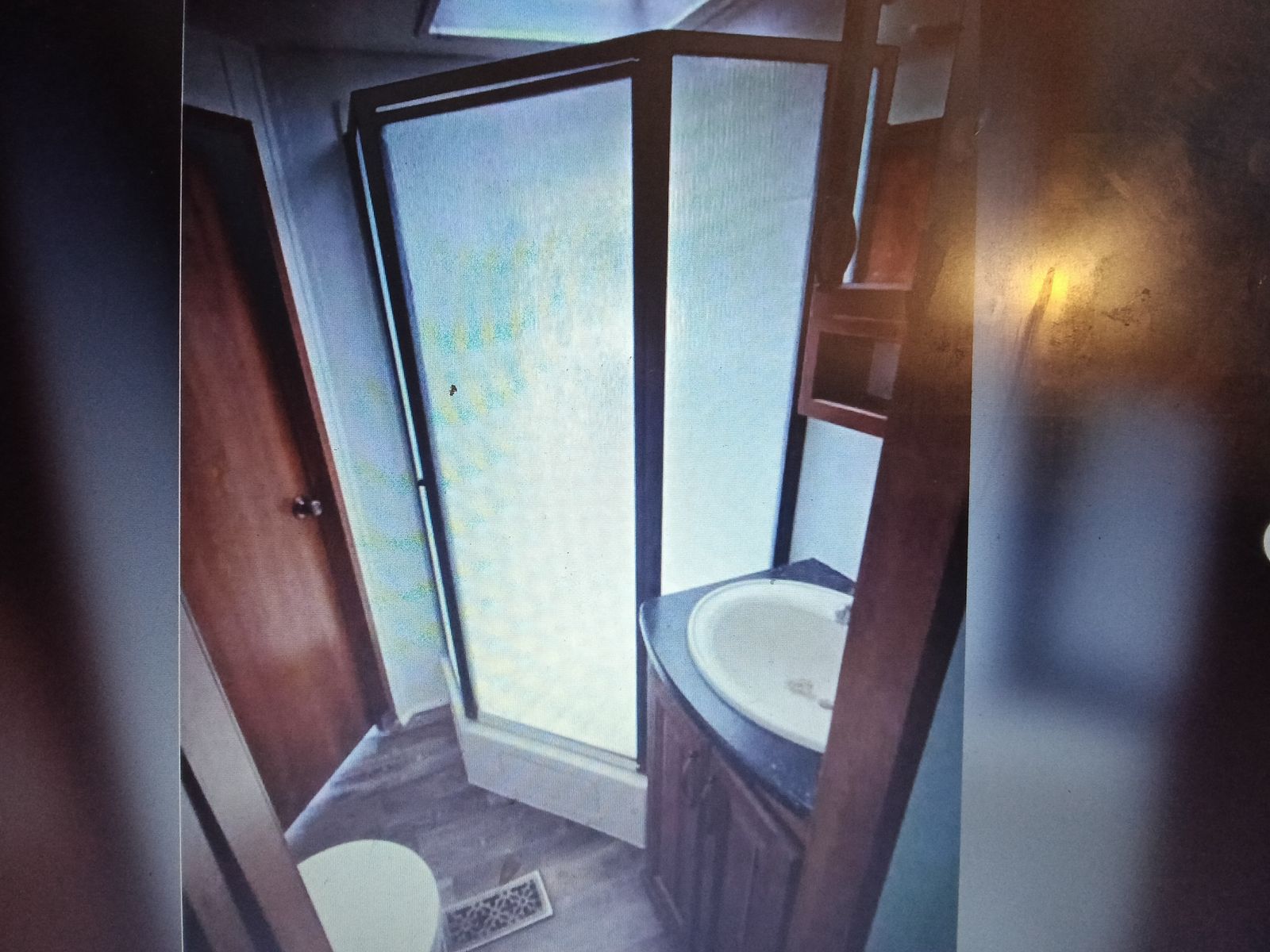 Main image 4