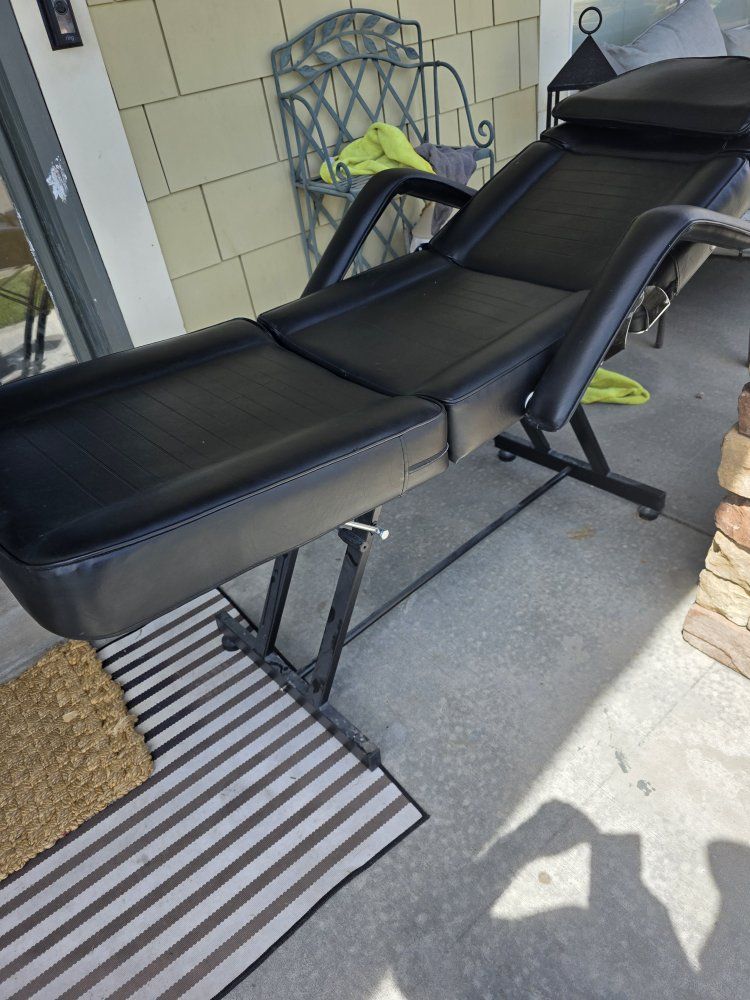 Massage / Esthetician Table