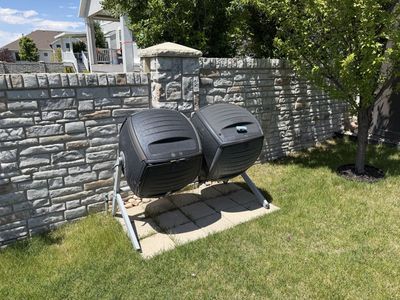 Lifetime 100-Gallon Dual Chamber Compost Tumbler