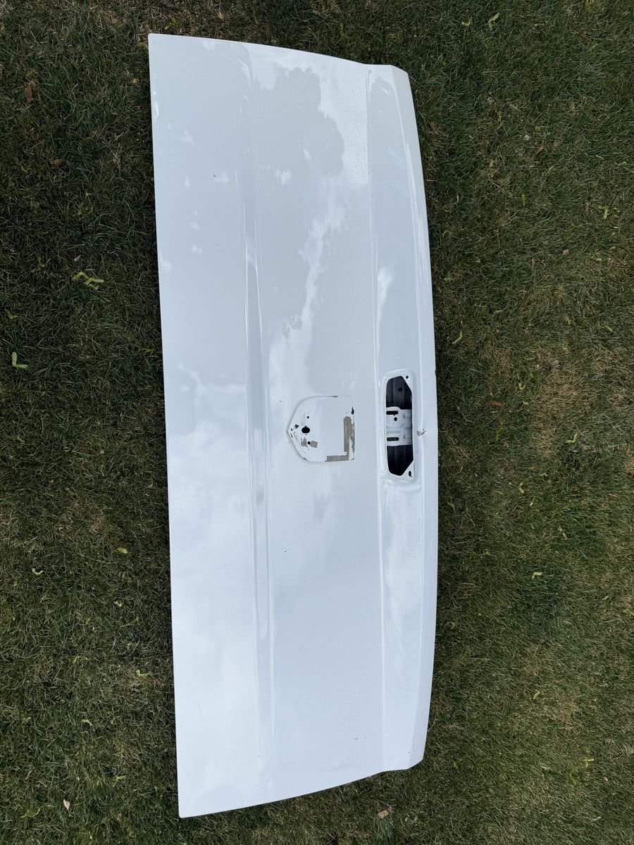 RAM 1500 classic tailgate