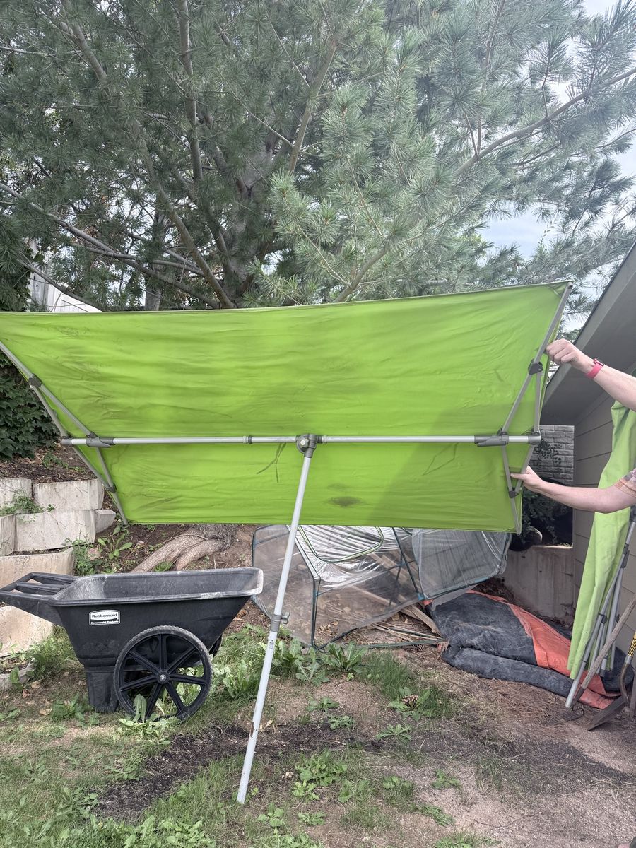 2 Adjustable Green Outdoor Shade Umbrellas