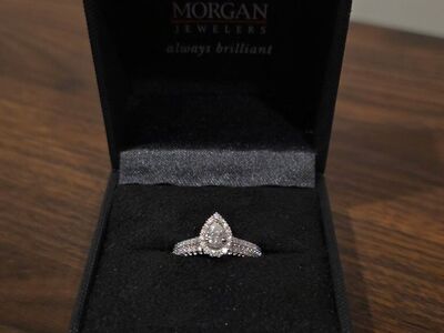 Diamond Engagement ring with matching band