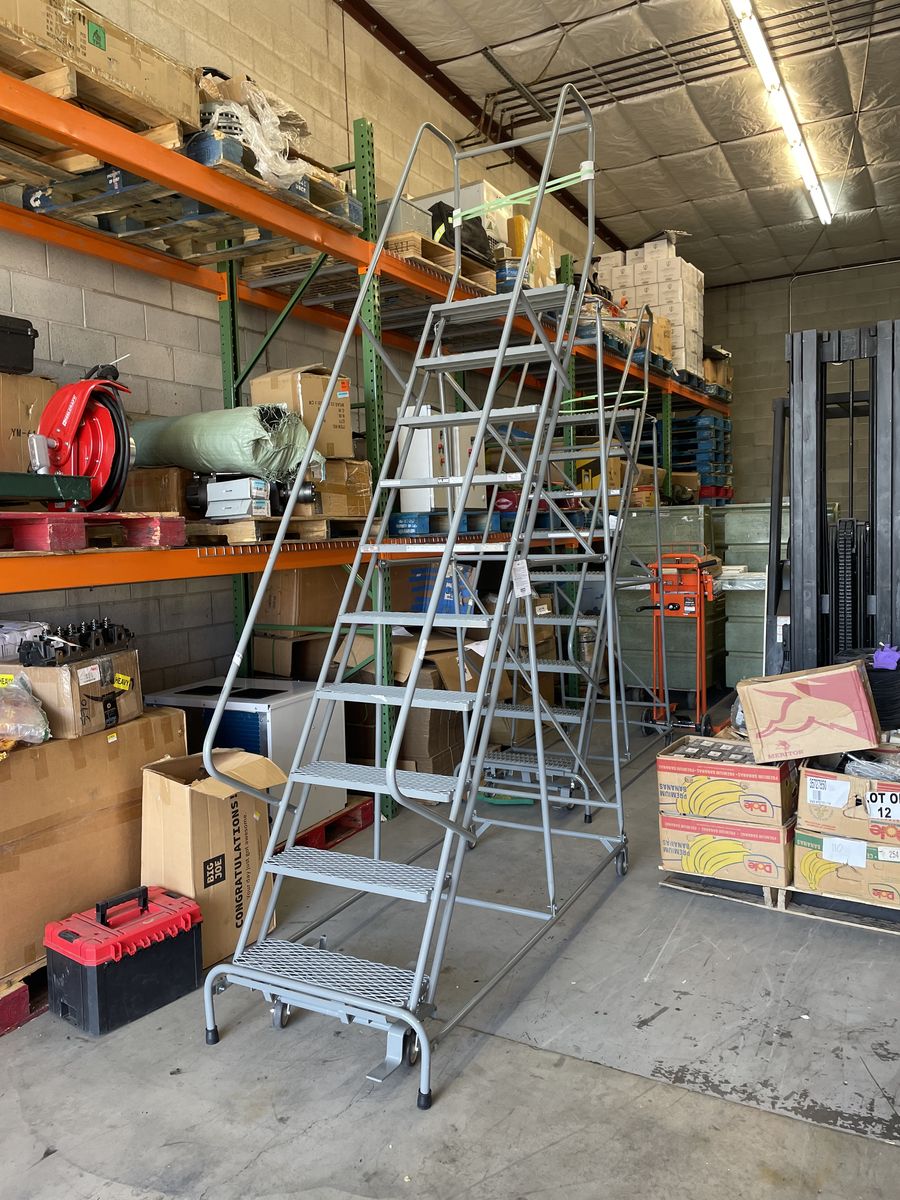 10 Step Rolling Warehouse Platform Ladder