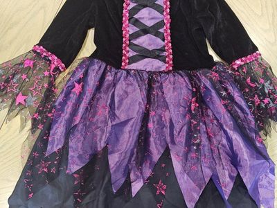 Girls Purple & Black Star Witch Halloween Costume Dress Up, Size M (8-10)