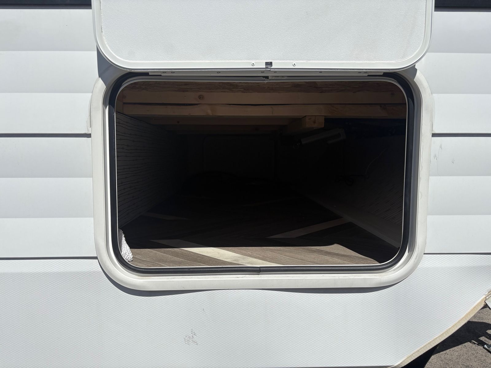 New 2026 Forest River RV Ozark 2900THK